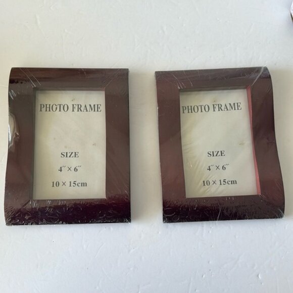 2 Photo Frames Relief Dark Brown Wood Picture Frame Decorated 6" x 8" - Picture 1 of 5